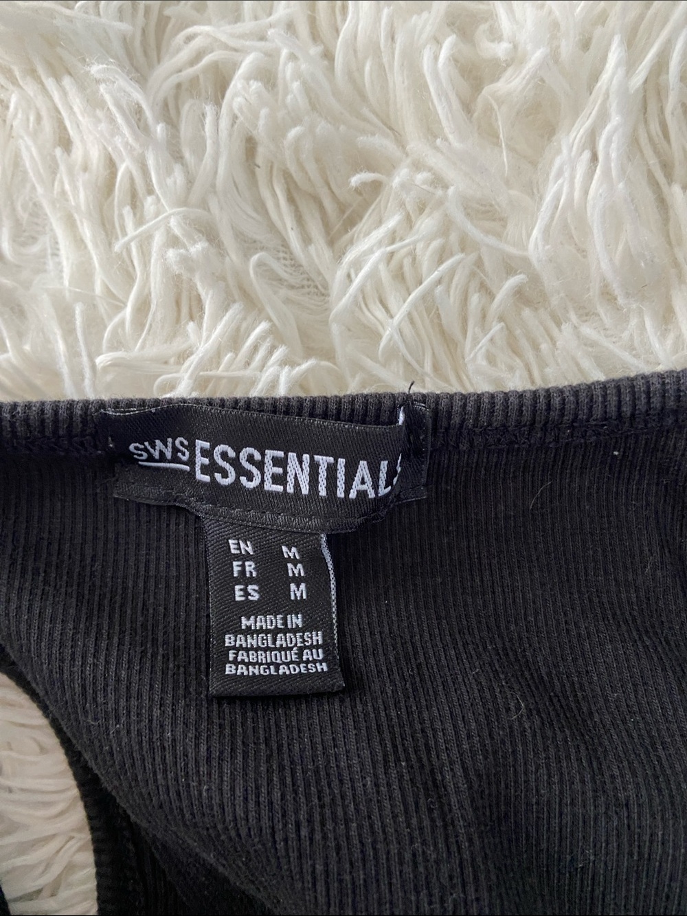 Essentials Black Ribbed Cropped Tank - Picture 3 of 3